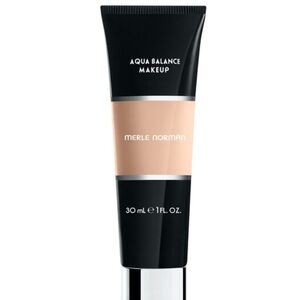 Merle Norman Aqua Balance Makeup M52